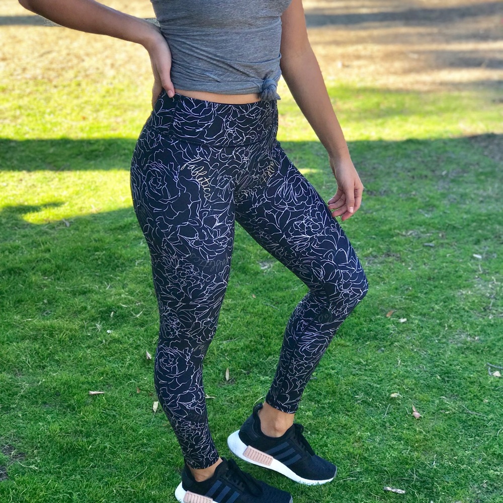 Fabletics salar leggings🖤NWOT!!